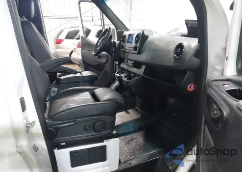 2024 Mercedes-Benz Sprinter 2500 Standard Roof 4-Cyl Diesel z USA, uszkodzony, nr VIN W1W4KBHY7RT191398